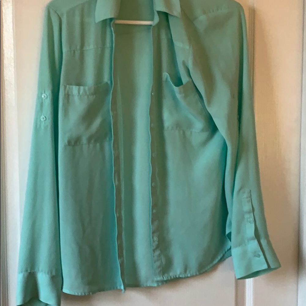 Express blouse mint green medium